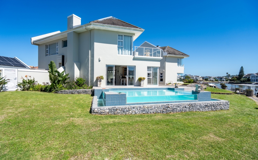 7 Bedroom Property for Sale in Royal Alfred Marina Eastern Cape